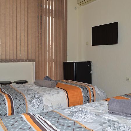 Dionis Hotel Petrich  Bagian luar foto