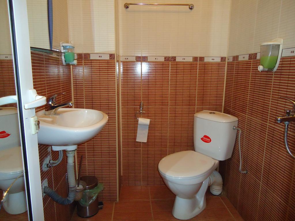 Dionis Hotel Petrich  Bagian luar foto
