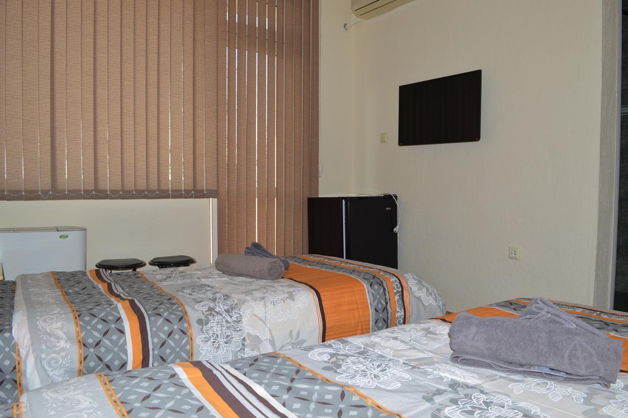 Dionis Hotel Petrich  Bagian luar foto