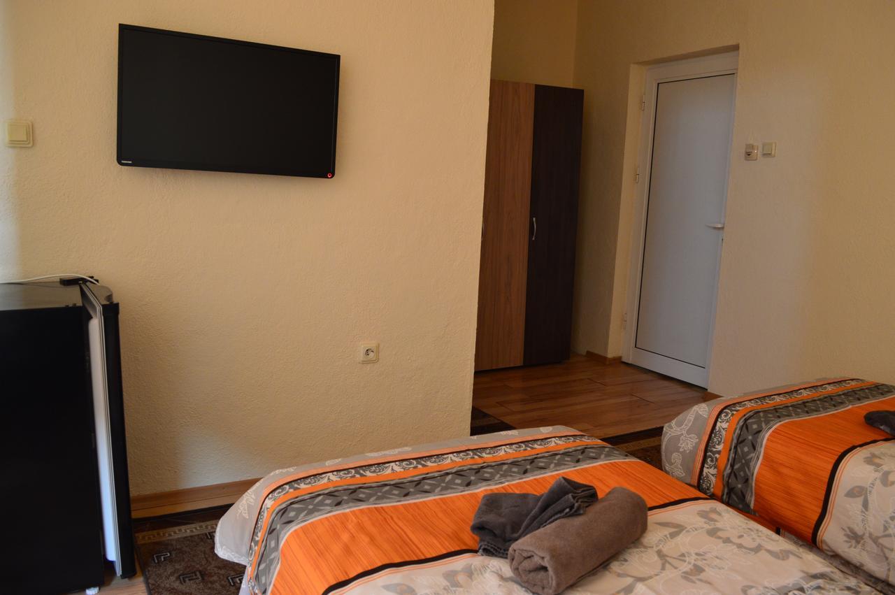 Dionis Hotel Petrich  Bagian luar foto