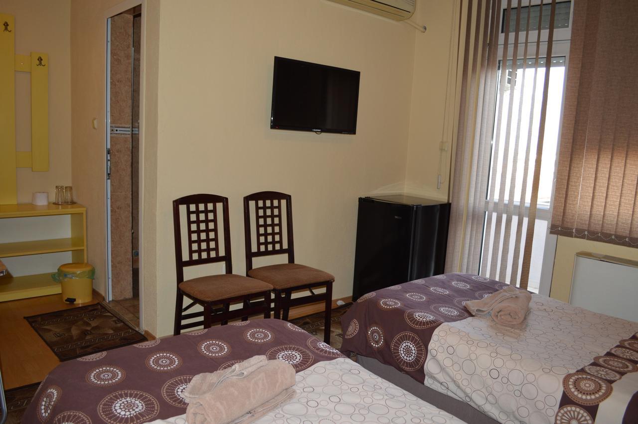 Dionis Hotel Petrich  Bagian luar foto