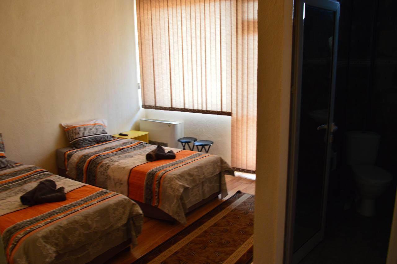 Dionis Hotel Petrich  Bagian luar foto