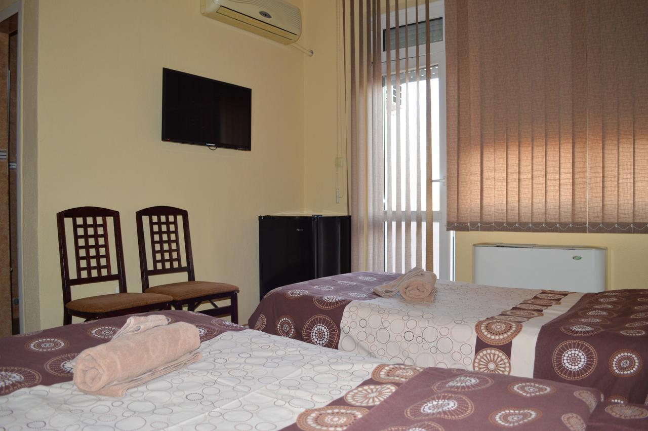 Dionis Hotel Petrich  Bagian luar foto