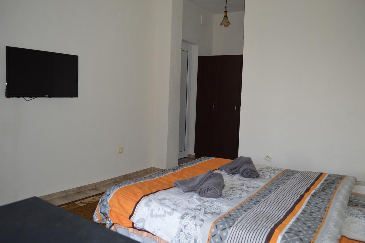Dionis Hotel Petrich  Bagian luar foto